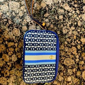 Tory Burch Gemini link canvas wristlet